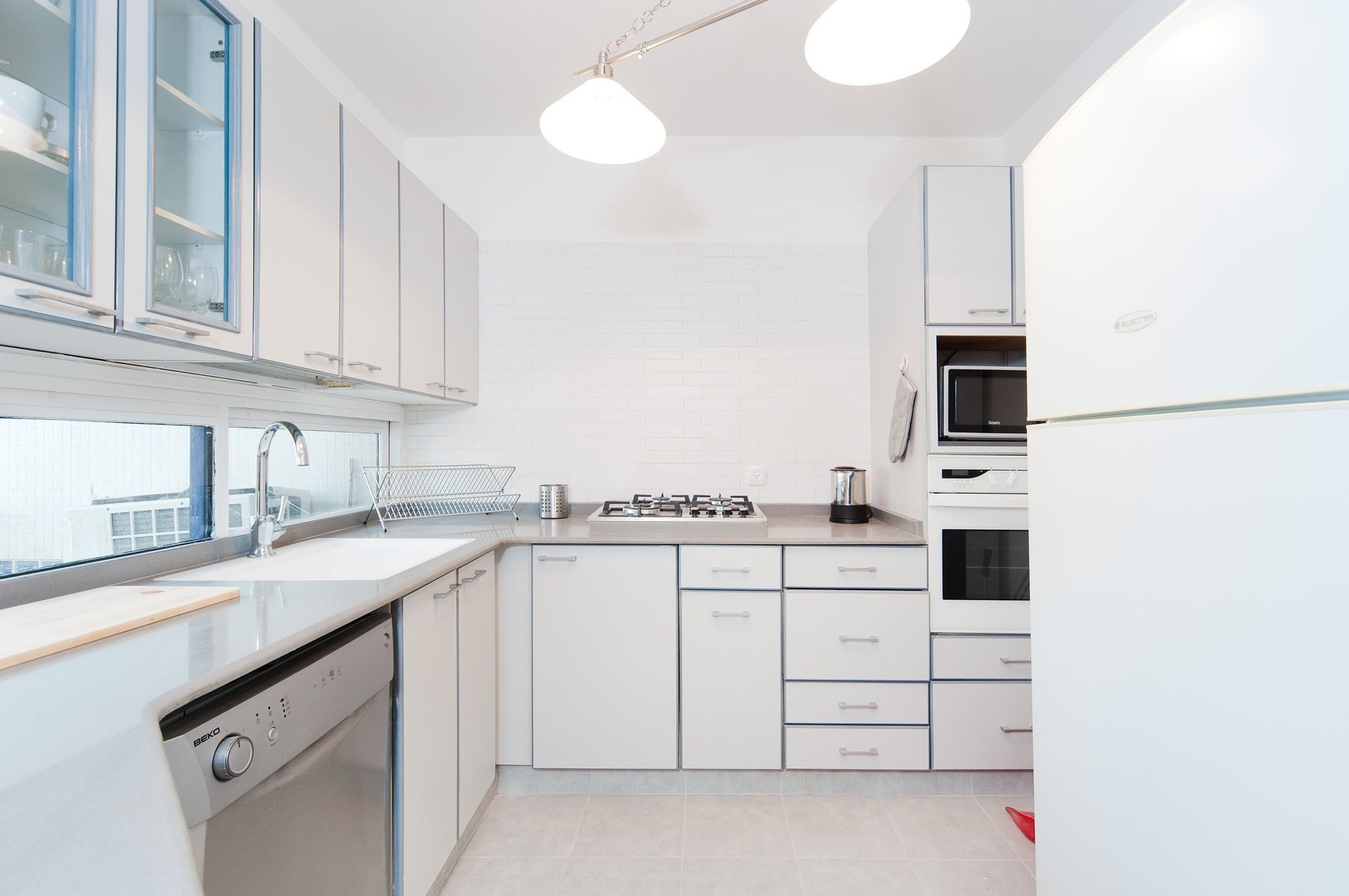 Chic 3Br Apt W Sauna & Parking On The Beach By Sea N' Rent Tel Aviv Bagian luar foto